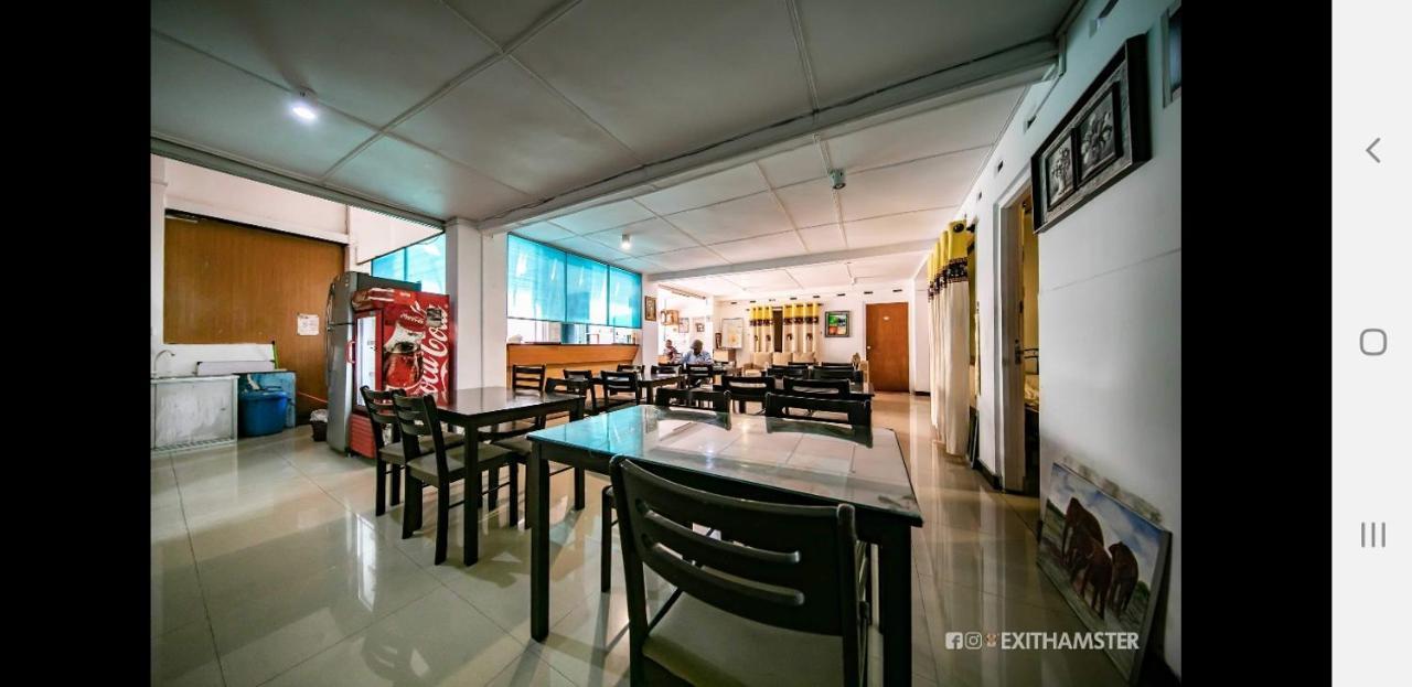 Charlton Kandy City Rest Экстерьер фото